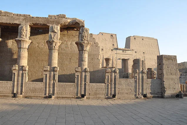 4 Day Nile Cruise Aswan to Luxor (1)