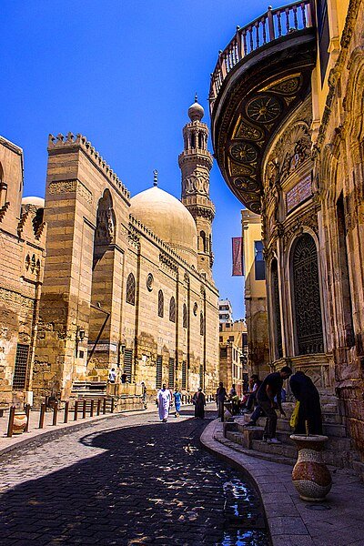 Complex_of_Al_Sultan_Al_Zahir_Barquq_009