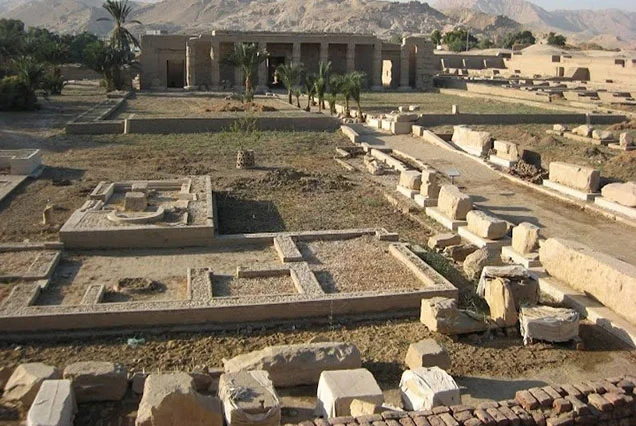 Luxor to Abydous Temple (5)