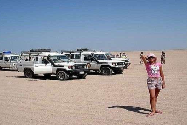 Hurghada Bedouin Desert Super Safari by Jeep 4x4