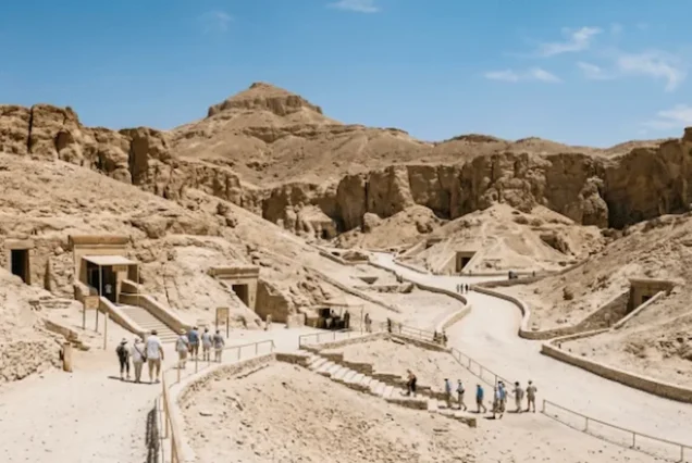 day tour to Luxor from Cairo by plane