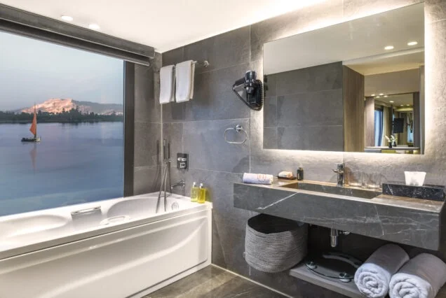 Historia Nile Cruise 5